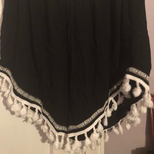 Cute beach shorts with a boho twist ✨